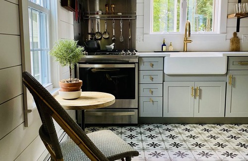 Richmond Cabaña | Designer Berkshire Cottage