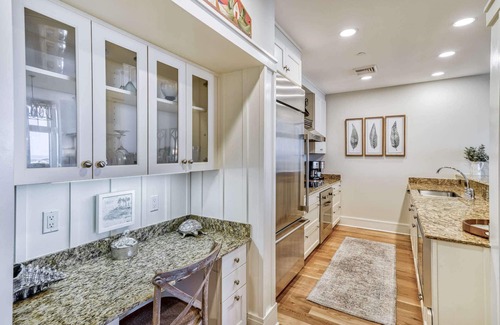 WaterSound Beach Condominio | Designer Condo with Panoramic Gulf Views. Across from Heated Community Pool.
