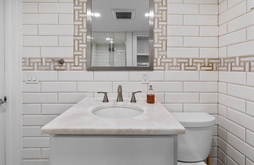 Southampton Cabaña | Designer Cottage walking distance Southampton Village