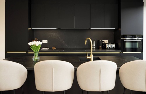 University District Apartamento | Designer flat 3BR & Mini Golf