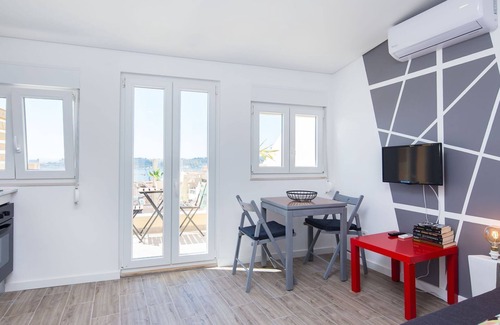 Lisbon Old Town Apartamento | Designer Flats