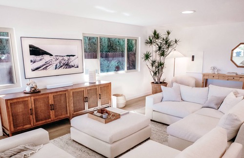 Fire Mountain Casa | Designer Home by the Beach w/Fire Pit & 1/3 Acre