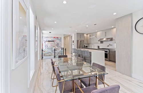 Crown Heights Casa | Designer Home Patio Parking