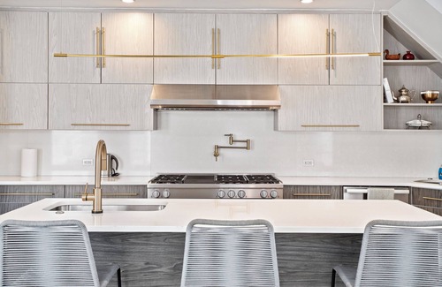 Crown Heights Casa | Designer Home Patio Parking