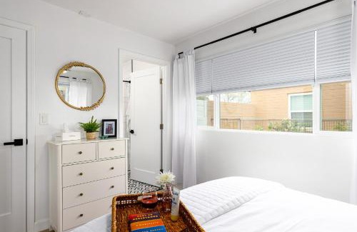 Poets Square Casa | Designer Home with Guest House, Pool, Hot Tub