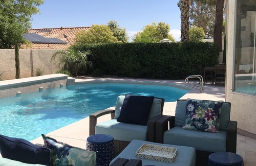 Desert Shores Casa | Casa de diseño con gran piscina