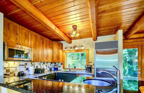 Riverbend Chalet De Esquí | Designer Log Home Estate + River @vacationloghome