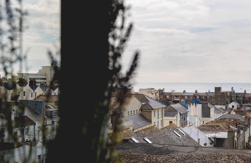 Hove Apartamento | Designer Retreat 5 Location Balcony Parking