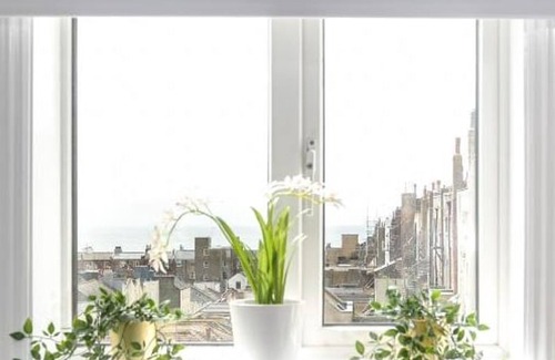 Hove Apartamento | Designer Retreat 5 Location Balcony Parking
