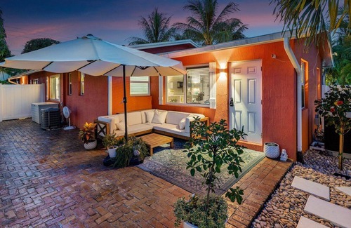 Delray Beach Cabaña | Designer's Beach Cottage with an Instagram Adorable Private Porch!