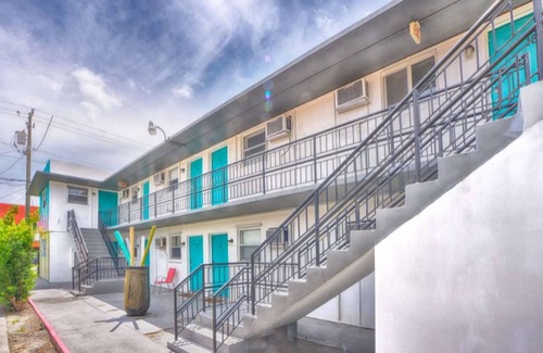 Wynwood Art District Condominio | ✨Designer Studio Flat w/Full Kitchen Free Parking