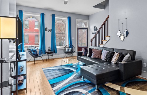 Benton Park Casa | Designer Townhome 1 of 3 | JZ Vacation Rentals