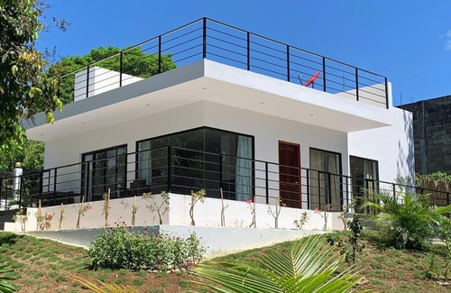 San Pedro Villa | Designer Villa in beautiful garden