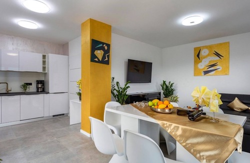 Purgarija Cepic Villa | Villa The View / Modern Villa The View in eastern Istria