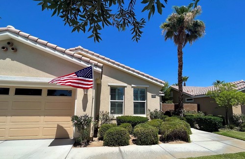 La Quinta Casa | Desirable 2BR, 2BA house with breathtaking views, putting green, and golf cart!