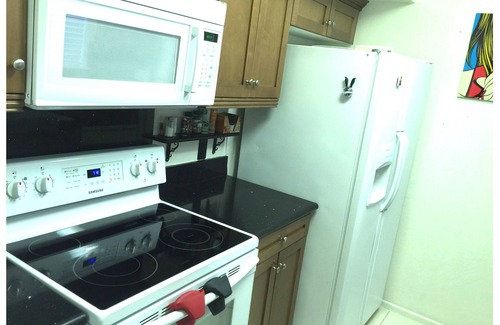Baristo Condominio | Ubicación deseable - Walk Downtown 2B + 2B