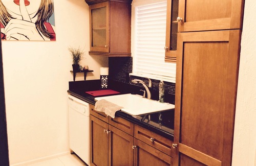 Baristo Condominio | Ubicación deseable - Walk Downtown 2B + 2B