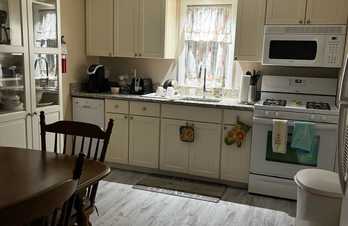 Wildwood Crest Condominio | Conveniente Wildwood Crest a 3 cuadras de la playa a 2 cuadras de Sunset Bay