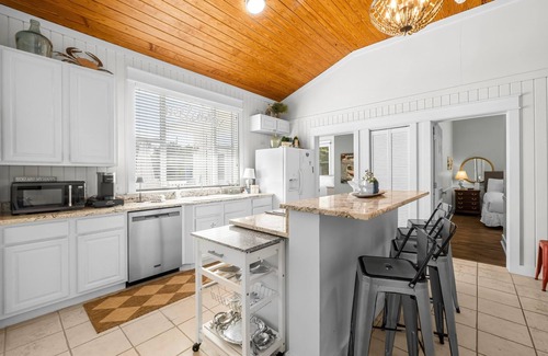 Gulf Pines Casa | Destin Beach House - Southern Comfort
