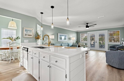 Fort Walton Beach - Destin Cabaña | Destin Vacation Cottage 25 at Mainsail Resort w no streets to cross