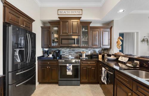 Fort Walton Beach Casa | Destin West Villa PH01 - Penthouse with Hot Tub on Private Rooftop Terrace - Beach Views!