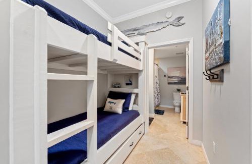 Fort Walton Beach Casa | Destin West Villa PH01 - Penthouse with Hot Tub on Private Rooftop Terrace - Beach Views!