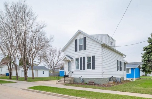 Oshkosh Casa | Ｄｅｓｔｉｎａｔｉｏｎ Ｄｏｗｎｔｏｗｎ