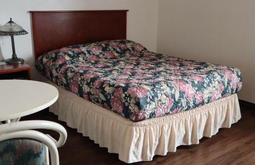 Whitehorse Hotel | Destination Family Hotel
