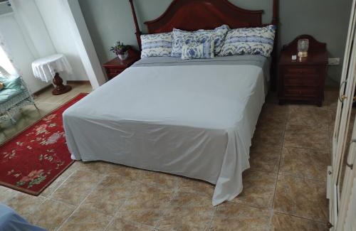Runaway Bay Apartamento | Destiny Palms Apt