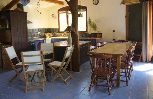 Saint-Andre-de-Cruzieres Casa | Aislado cerca de Barjac Casa para 13 personas con piscina.