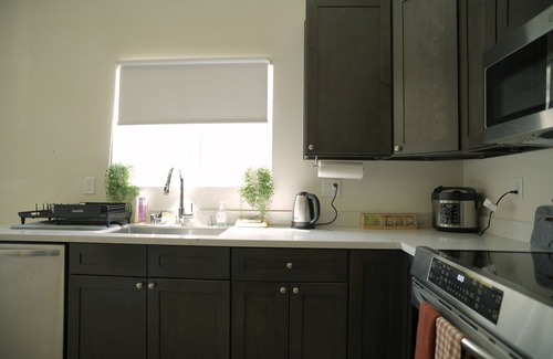 San Jose Apartamento | DETACHED ADU: SAN JOSE CITY HALL - SJSU 2B/2B