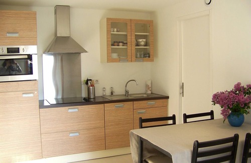 Annecy Old Town Apartamento | ANTIGUO PUEBLO ANTIGUO DE LA CIUDAD, place du Château, 41 m2, jardín privado