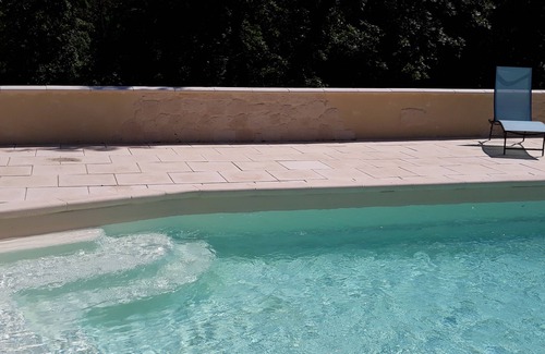 Montignac Chalet De Esquí | Detached chalet/gîte, 1 bedroom, swimming pool access