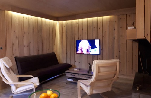 Geu Casa | casa independiente de 65 m2, reformado, con patio seguro a 7 km de Lourdes.