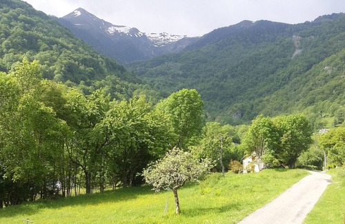 Saint-Lary Casa | Casa independiente con patio privado en el valle de Bellongue