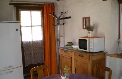 Coaraze Cabaña | Casa independiente con jardin