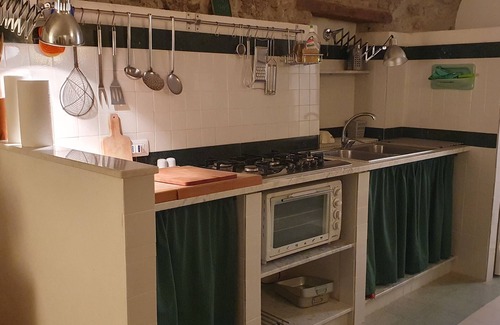 Bosa Historic Centre Casa | Detached house with large equipped terrace, pets welcome