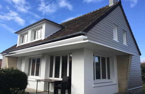 Barfleur Casa | Casa independiente con jardín amurallado seguro en el centro de la hermosa Barfleur