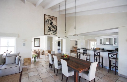 Plettenberg Bay Casa | Casa unifamiliar con vistas al mar, gran jardín, piscina + gimnasio privado