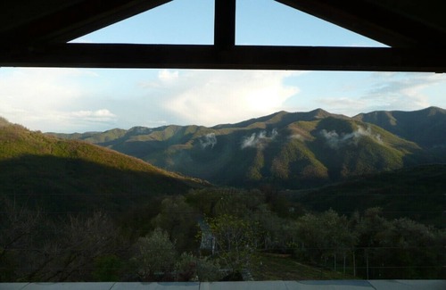 Monta D'aquila Casa | Rústico independiente en Liguria, vistas panorámicas de la naturaleza virgen, olivares