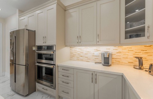 Brampton Casa | Detached | Sparkling Clean | Fresh Linens | Office Desk