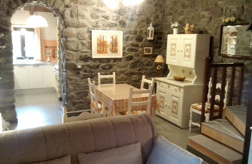 Groppoli Casa | Villa independiente, Mulazzo, Cinque Terre, Versilia, Lunigiana, en el verde