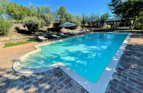 Loreto Villa | Gran villa - 10 plazas - piscina - pérgola - zona de juegos para niños - wifi