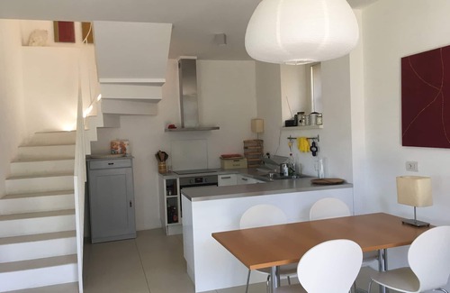 Albogasio Casa | Casa de pueblo independiente con jardín y vistas al lago y las montañas. Cerca del lago