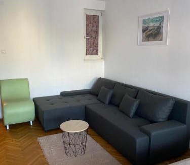 Bistrica Apartamento | Detelina New