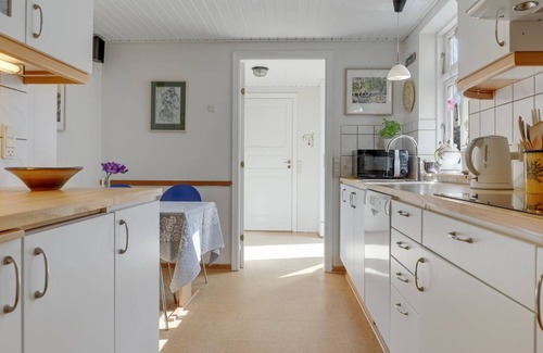 Ronne Casa | "Detlef" - 200m from the sea by Interhome