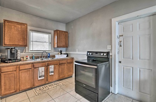 New Center Detroit Apartamento | Detroit Apartment - 5 Mi to Downtown!