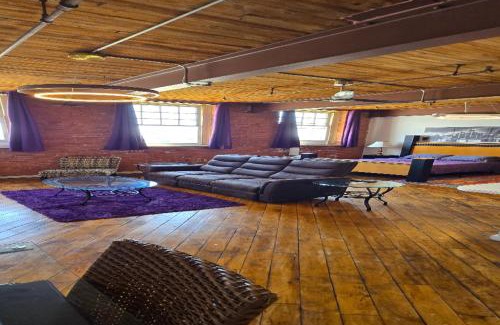 Detroit Apartamento | Detroit MotorCity Riverfront Loft