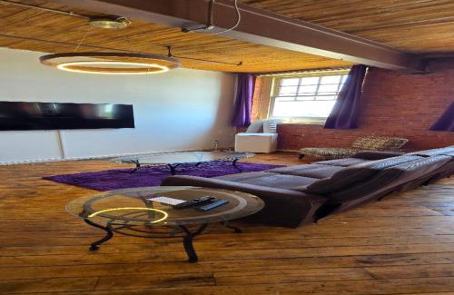 Detroit Apartamento | Detroit MotorCity Riverfront Loft