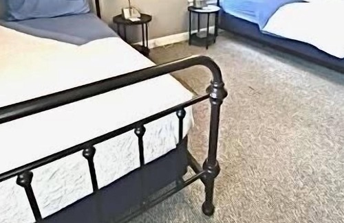 Detroit Apartamento | Detroit Oasis-city location with suburban perks